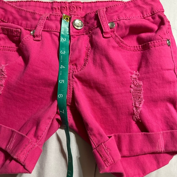 Reign Jean short - Picture 7 of 7